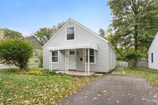 569 Chase Rd, Columbus, OH 43214 - Photo 1