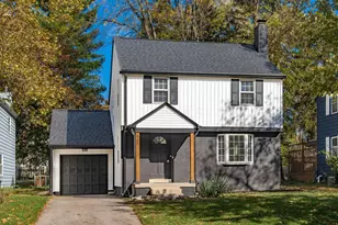 382 Park Blvd, Worthington, OH 43085 - Photo 1