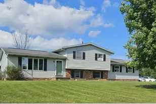 9555 Frazeysburg Rd, Dresden, OH 43821 - Photo 1