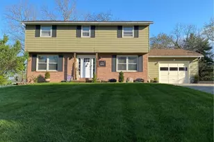 2910 Thorn Dr, Zanesville, OH 43701 - Photo 1