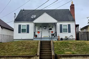 124 Hayward Ave, Circleville, OH 43113 - Photo 1