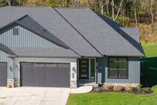 107 Roanoke St, Mount Vernon, OH 43050 - Photo 1