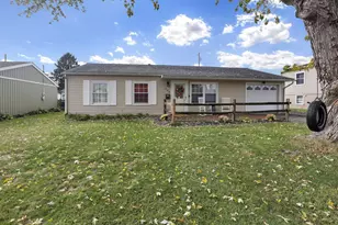 205 Indianhead Dr, Heath, OH 43056 - Photo 1