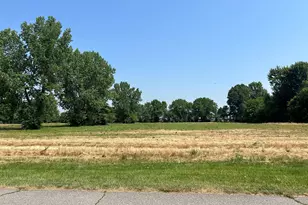 214 Center St, Ashley, OH 43003 - Photo 1