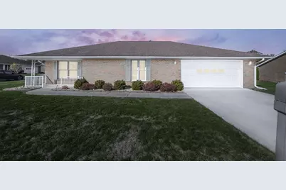 700 Shawn Drive, West Jefferson, OH 43162 - Photo 1