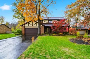 1610 Chippewa Ct, Grove City, OH 43123 - Photo 1