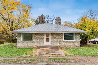 807 McNaughten Road, Columbus, OH 43213 - Photo 1