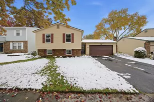 2051 Tuckaway Ct, Columbus, OH 43228 - Photo 1