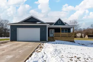 412 Northridge Heights Dr, Howard, OH 43028 - Photo 1