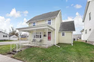 377 E Union St, Circleville, OH 43113 - Photo 1