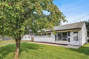 1644 Eastbrook Dr S, Columbus, OH 43223 - Photo 1