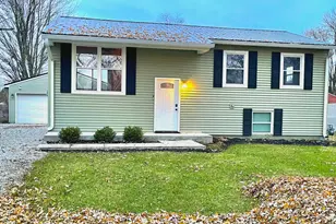 1922 Harris Dr, Marion, OH 43302 - Photo 1