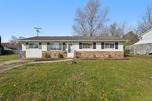 2705 Denmark Rd, Columbus, OH 43232 - Photo 1