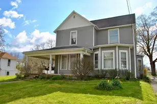 129 W Columbus St, Mount Sterling, OH 43143 - Photo 1