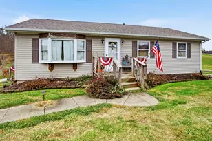 2431 Pinkerton Ln, Zanesville, OH 43701 - Photo 1