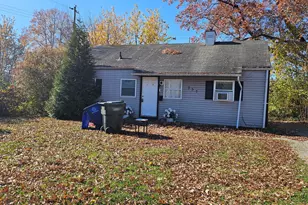 957 S Ashburton Rd, Columbus, OH 43227 - Photo 1