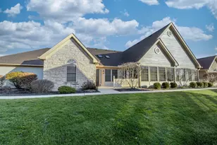 1286 Stonehill Ln, Lancaster, OH 43130 - Photo 1