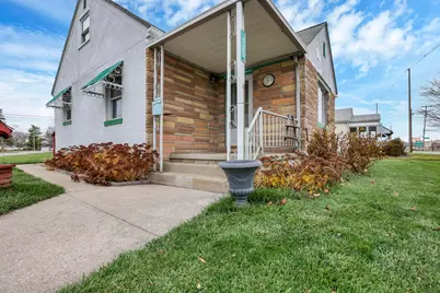 527 N Hague Avenue, Columbus, OH 43204 - Photo 1