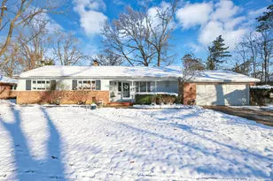 4266 Fairoaks Dr, Columbus, OH 43214 - Photo 1