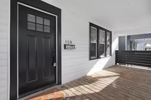 128 N Ogden Ave, Columbus, OH 43204 - Photo 3