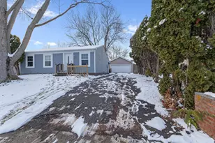 1607 Red Leaf Ln, Columbus, OH 43223 - Photo 1