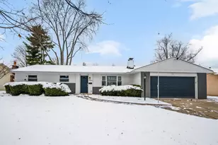 4271 Kenbury Pl, Columbus, OH 43220 - Photo 1