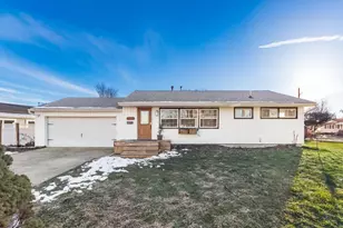 1195 Huntly Dr, Columbus, OH 43227 - Photo 1