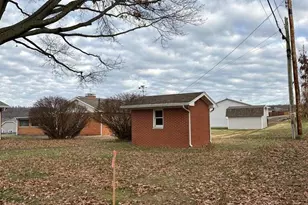 2135 N Columbus St, Lancaster, OH 43130 - Photo 1