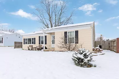 6608 Cedar Court W, Galloway, OH 43119 - Photo 1