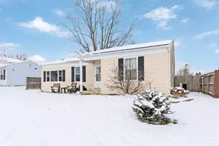 6608 Cedar Ct W, Galloway, OH 43119 - Photo 1