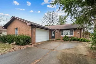 520 Chipmunk Ln, Sunbury, OH 43074 - Photo 1