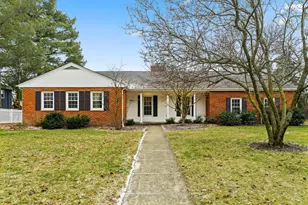 2411 Lytham Rd, Upper Arlington, OH 43220 - Photo 1