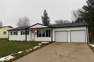 1137 Superior Ave, Bellefontaine, OH 43311 - Photo 1