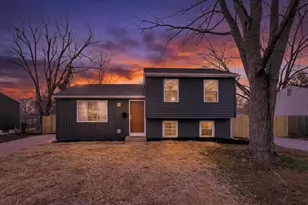 2949 Fleet Rd, Columbus, OH 43232 - Photo 1