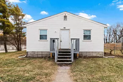 663 E 2nd Avenue, Columbus, OH 43201 - Photo 1