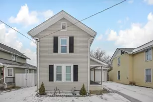 122 W Shields St, Newark, OH 43055 - Photo 1