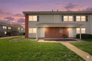 124 Buckeye Cir, Columbus, OH 43217 - Photo 1