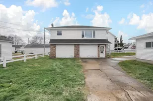 730 N Roosevelt Ave, Lancaster, OH 43130 - Photo 1
