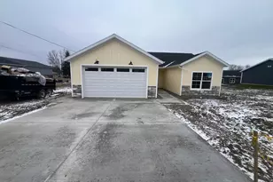 13041 Dogwood Rd NE, Thornville, OH 43076 - Photo 1