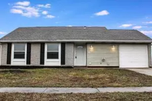 1935 Chickasaw Dr, Circleville, OH 43113 - Photo 1