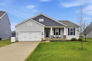 161 Rosewood Loop SE, Commercial Point, OH 43116 - Photo 1