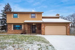 1138 Slade Ave, Columbus, OH 43235 - Photo 1