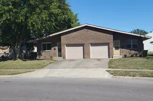 1637 Nestling Dr, Columbus, OH 43229 - Photo 1