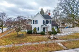 205 W 7th St, Marysville, OH 43040 - Photo 1