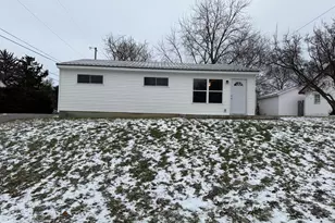 108 N High St, Leesburg, OH 45135 - Photo 1