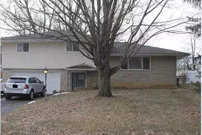3521 Darbyshire Drive, Hilliard, OH 43026 - Photo 1