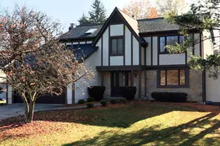 156 Meadow Ridge Ct, Powell, OH 43065 - Photo 1