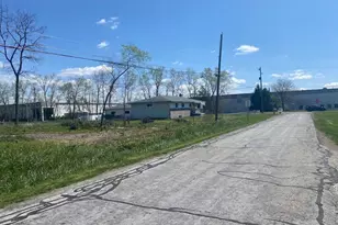 2120 Edwards Rd, Grove City, OH 43123 - Photo 1