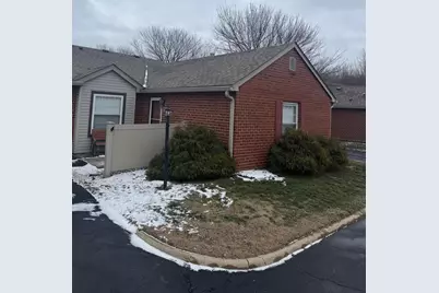 1174 Creekview Court #9-1174, Lancaster, OH 43130 - Photo 1
