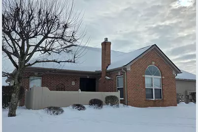 17 Woodberry Drive, Mount Vernon, OH 43050 - Photo 1